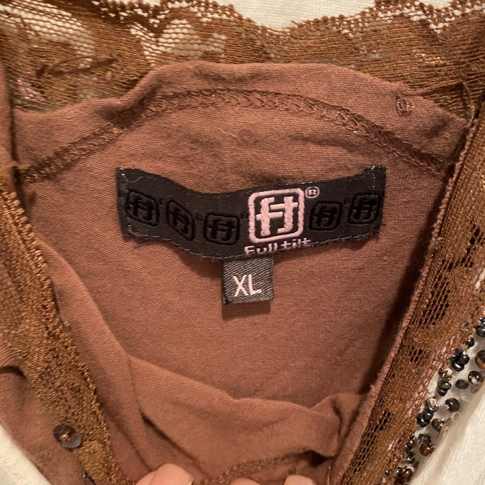 Shirt - Picture 3 of 4